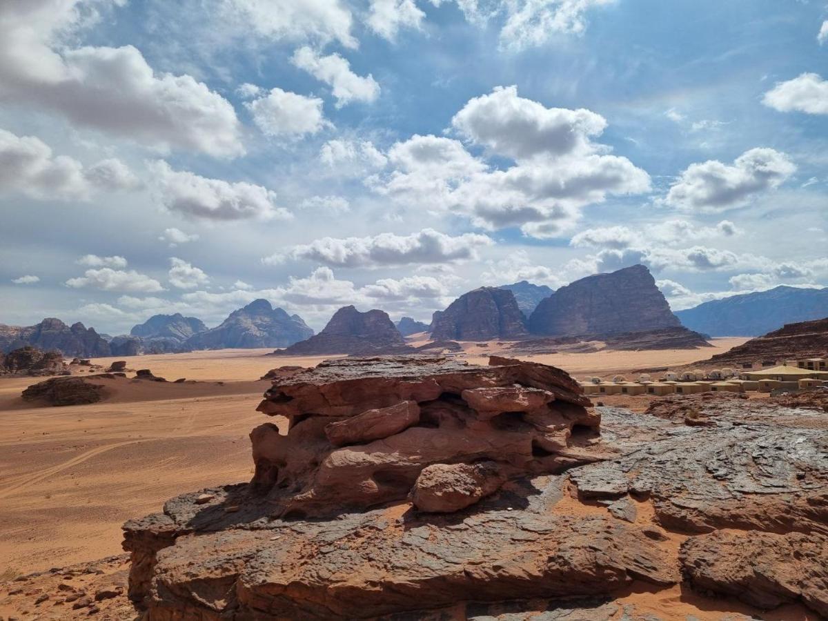 White Desert Camp وادي رم المظهر الخارجي الصورة